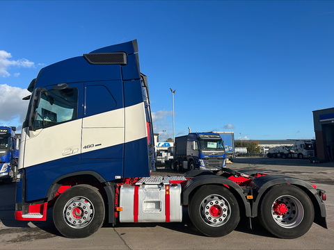 One Used Volvo FH 460bhp 6x2 Globetrotter tractor unit
 12.8 2dr Tractor Unit I-Shift Diesel