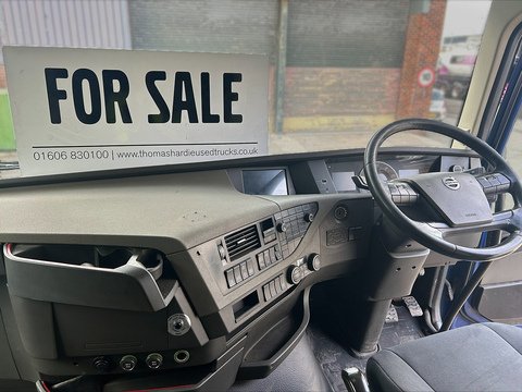 One Used Volvo FH 460bhp 6x2 Globetrotter tractor unit 12.8 2dr Tractor Unit I-Shift Diesel