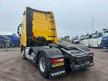 Volvo FH 460bhp 6x2 Globetrotter XL