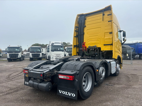 One Used Volvo FH 460bhp 6x2 Globetrotter XL tractor unit 12.8 2dr Tractor Unit I-Shift Diesel