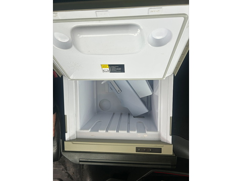 One Used Volvo FH 460bhp 6x2 Globetrotter XL tractor unit 12.8 2dr Tractor Unit I-Shift Diesel