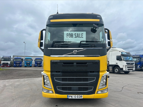 One Used Volvo FH 460bhp 6x2 Globetrotter XL tractor unit 12.8 2dr Tractor Unit I-Shift Diesel