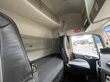 Volvo FH 460bhp 6x2 Globetrotter XL