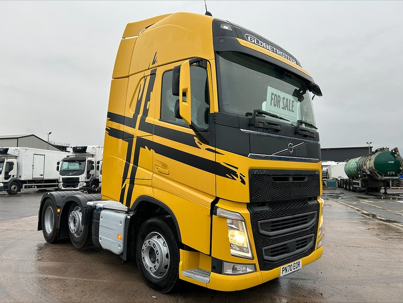 Volvo One Used Volvo FH 460bhp 6x2 Globetrotter XL tractor unit 12.8 2dr Tractor Unit I-Shift Diesel
