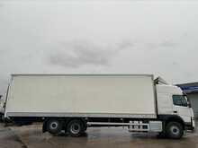 Volvo FM 330bhp 6x2 Globetrotter
