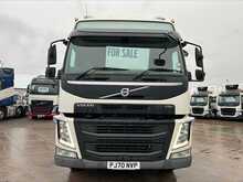 Volvo FM 330bhp 6x2 Globetrotter
