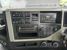 Volvo FM 330bhp 6x2 Globetrotter