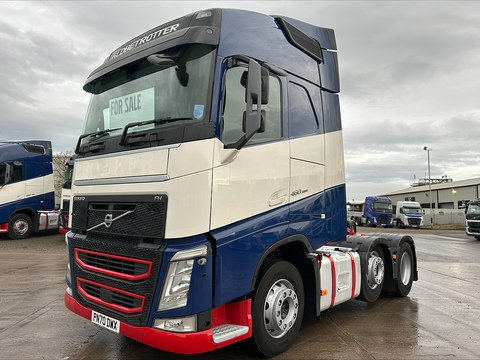 One Used Volvo FH 460bhp 6x2 Globetrotter tractor unit 12.8 2dr Tractor Unit I-Shift Diesel