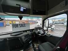 Volvo FH 460bhp 6x2 Globetrotter