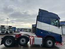 Volvo FH 460bhp 6x2 Globetrotter