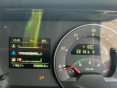 One Used Volvo FH 460bhp 6x2 Globetrotter tractor unit 12.8 2dr Tractor Unit I-Shift Diesel