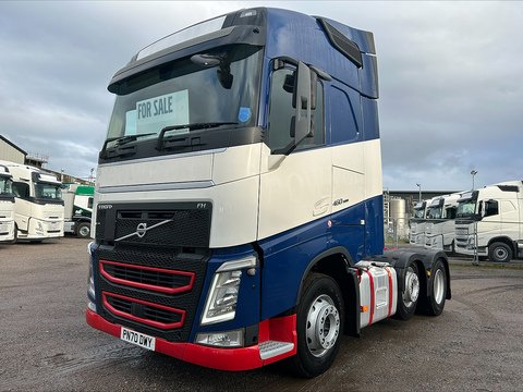 One Used Volvo FH 460bhp 6x2 Globetrotter tractor unit 12.8 2dr Tractor Unit I-Shift Diesel