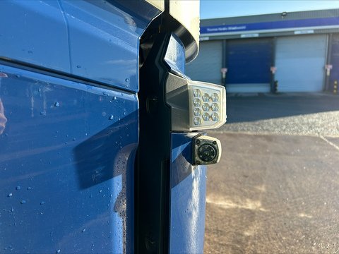 One Used Volvo FH 460bhp 6x2 Globetrotter tractor unit 12.8 2dr Tractor Unit I-Shift Diesel