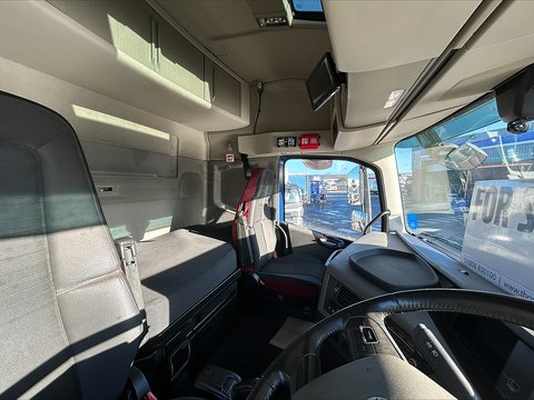 One Used Volvo FH 460bhp 6x2 Globetrotter tractor unit 12.8 2dr Tractor Unit I-Shift Diesel