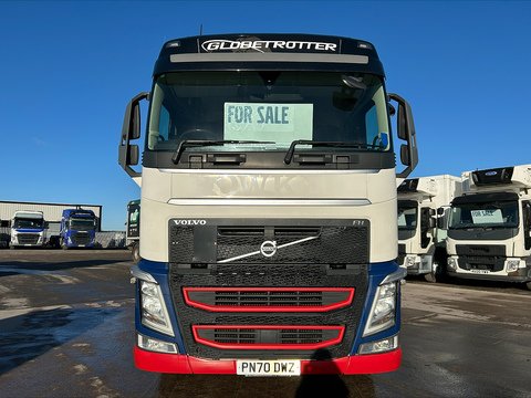 One Used Volvo FH 460bhp 6x2 Globetrotter tractor unit 12.8 2dr Tractor Unit I-Shift Diesel