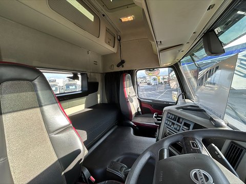 One Used Volvo FM 460bhp 4x2 Globetrotter XL tractor unit 11 2dr Tractor Unit I-Shift Diesel