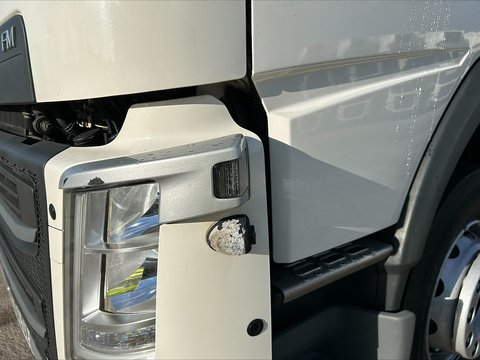 One Used Volvo FM 460bhp 4x2 Globetrotter XL tractor unit 11 2dr Tractor Unit I-Shift Diesel