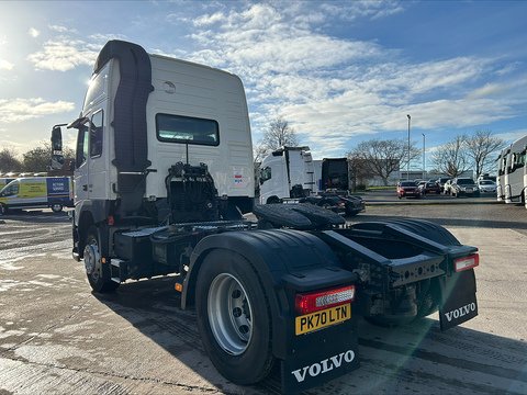 One Used Volvo FM 460bhp 4x2 Globetrotter XL tractor unit 11 2dr Tractor Unit I-Shift Diesel