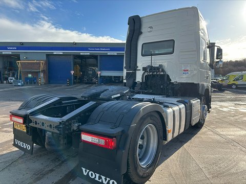 One Used Volvo FM 460bhp 4x2 Globetrotter XL tractor unit 11 2dr Tractor Unit I-Shift Diesel