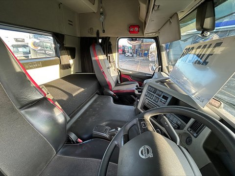 One Used Volvo FM 460bhp 4x2 Globetrotter XL tractor unit 11 2dr Tractor Unit I-Shift Diesel