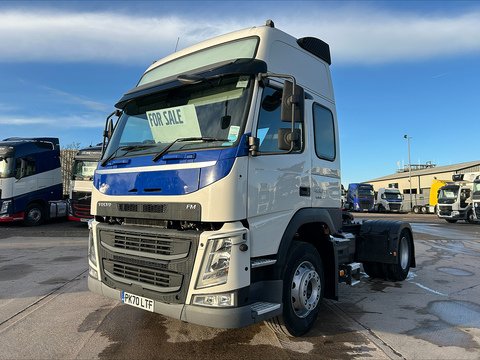 One Used Volvo FM 460bhp 4x2 Globetrotter XL tractor unit 11 2dr Tractor Unit I-Shift Diesel