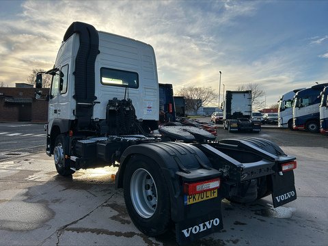 One Used Volvo FM 460bhp 4x2 Globetrotter XL tractor unit 11 2dr Tractor Unit I-Shift Diesel