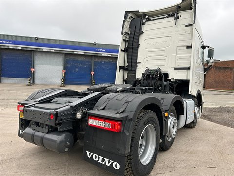 One Used Volvo FH 460bhp 6x2 Globetrotter tractor unit
 13 2dr Tractor Unit I-Shift Diesel
