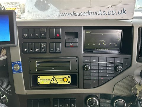 One Used Volvo FM 430bhp 8x4 rigid 11 2dr Tipper I-Shift Diesel