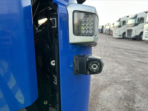 One Used Volvo FM 430bhp 8x4 rigid 11 2dr Tipper I-Shift Diesel