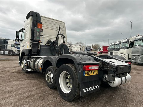 One Used Volvo FM 460bhp 6x2 Globetrotter tractor unit 11 2dr Tractor Unit I-Shift Diesel/LNG