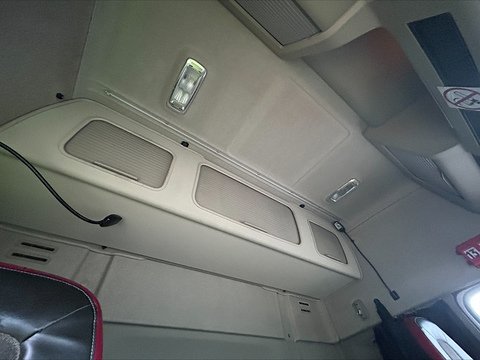 One Used Volvo FM 460bhp 6x2 Globetrotter tractor unit 11 2dr Tractor Unit I-Shift Diesel/LNG