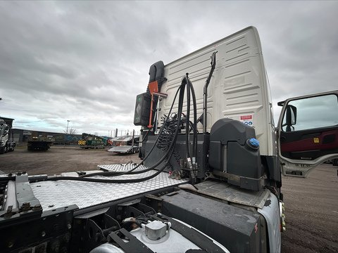 One Used Volvo FM 460bhp 6x2 Globetrotter tractor unit 11 2dr Tractor Unit I-Shift Diesel/LNG