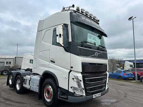 One Used Volvo FH 540bhp 6x4 Globetrotter tractor unit 12.8 2dr Tractor Unit I-Shift Diesel