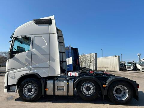 One Used Volvo FH 500bhp 6x2 Globetrotter XL tractor unit 12.8 2dr Tractor Unit I-Shift Diesel