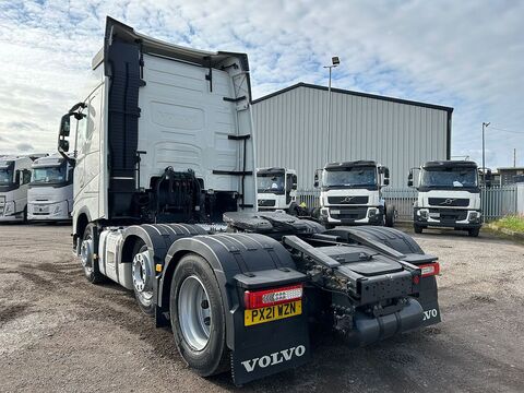 One Used Volvo FH 460bhp 6x2 Globetrotter tractor unit
 12.8 2dr Tractor Unit I-Shift Diesel