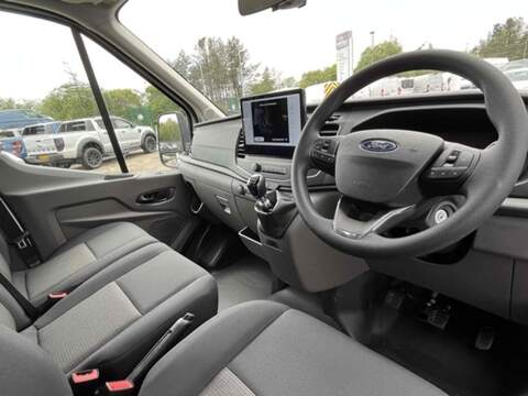 Ford Transit TDCI 130ps 350 7 Seat Double Cab 1-Way Tipper DRW with With A/C, SAT NAV & 12" Screen - N4516