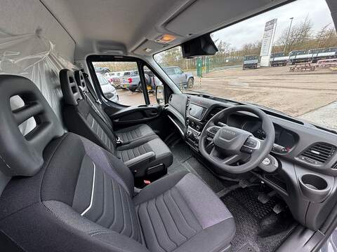 Iveco Daily 140ps 35C14B 4100 DRW Unregistered 16ft Dropside with Sat Nav Car Play & 3yr Warranty - N4598