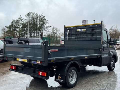 Iveco Daily 3.0cc 180ps 35C18 Unregistered Business Tipper 3.2M with Air Con & Twin Rear Wheels - N4884