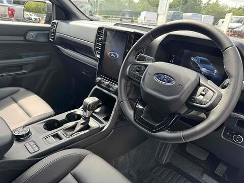 Ford Ranger TD 205ps Tremor 4WD Euro 6 with 17" Alloys, Rev Cam, Leather, All Terrain Tyres & 1 Owner - U105113