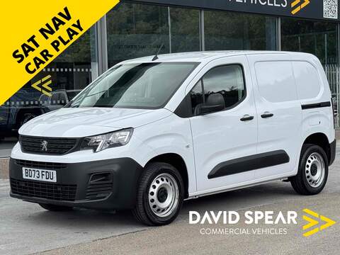 Peugeot Partner Hdi 120ps 1400 Professional 6 Seat LWB Euro 6 with Air Con, Rear Sensors, 2 Keys & 1 Owner 2.0 6dr Combi Van Manual Diesel