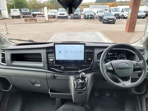Ford Transit 350 EcoBlue Trend TDCI 130ps 350 6 Seat Crew FWD L3H2 2.5M with Air Con, Cruise Control, Car Play - U105397