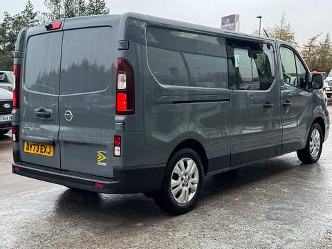 Nissan Primastar Dci 130ps Tekna+  Euro 6 L2 LWB with 1 Owner, 2 Keys & Full Service History - U105418