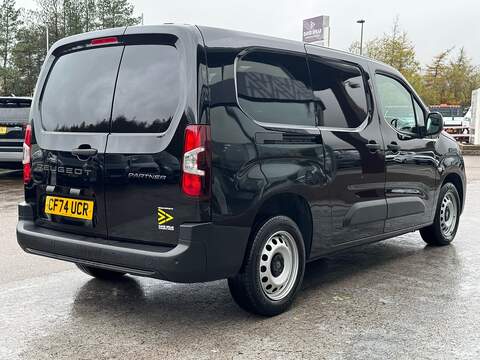 Peugeot Partner BlueHDi 950 Professional 1.5 100PS LWB Euro 6 with Reverse Sensors, DAB & Sat Nav Car Play - U105473