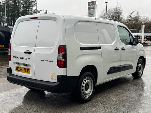 Peugeot Partner HDI 100ps 950 Professional LWB Euro 6 with Air Con, Twin Loading Doors, 1 Owner & 2 Keys - U105591