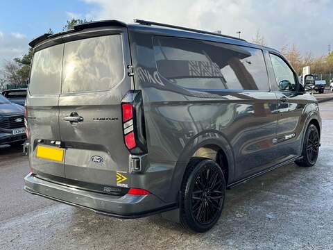 Ford Transit Custom 136ps 300 Limited RS Edition L1 Euro 6 with 1 Owner, DSCV Exclusive Kit, 20" Alloys & Leather - U105680