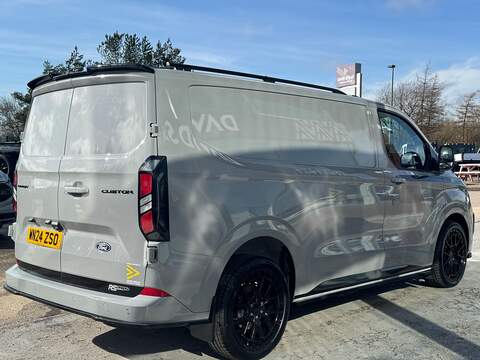 Ford Transit Custom 2.0 300 EcoBlue Limited RS Edition 136PS Euro 6 DSCV Exclusive with Rev Cam, Air Con & Car Play - U105683