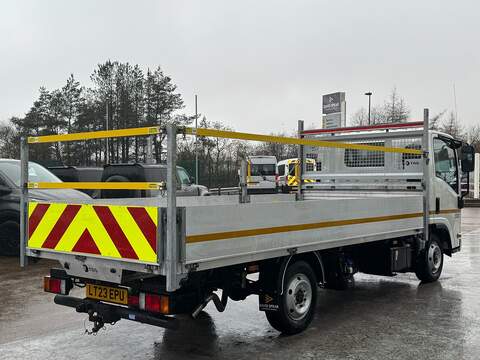 Isuzu Grafter 1.9 D N35 LWB Dropside 120PS 4.4m RWD Euro 6 with Tow Bar & Rear View Camera - U105685