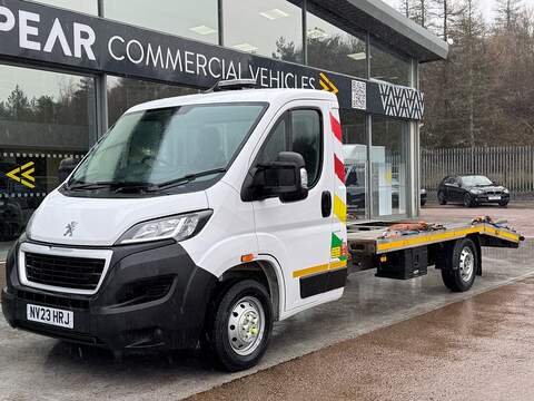 Peugeot Boxer 2.8 D-4D Invincible X 204PS 4WD Euro 6 with Sat Nav, Air Con & 360 Camera 2.8 4dr Pickup Manual Diesel
