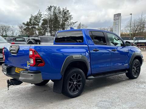 Toyota Hilux D-4D Invincible X 204ps 4WD Double Cab with Air Con, 360 Camera & Heated Seats - U105720