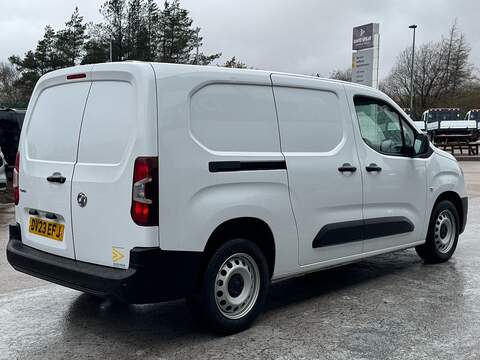 Vauxhall Combo 100ps Turbo D 2300 Prime L2 LWB Euro 6 with Air Con, Reverse Sensors & Cruise Control - U105737